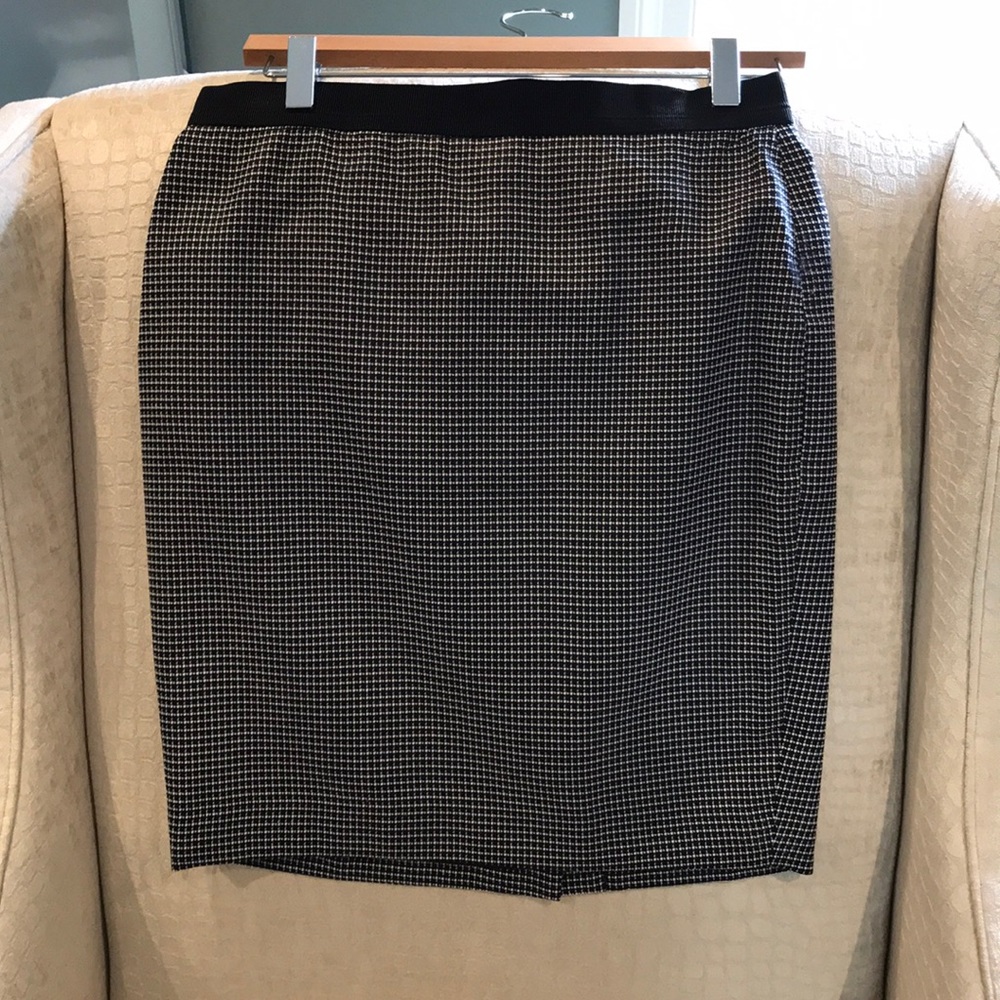 Pencil skirt